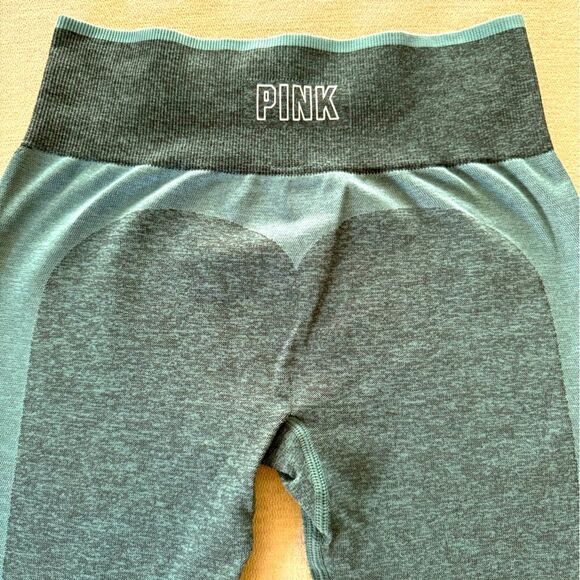 PINK Victoria’s Secret Women Heart Seamless Green Stretch Leggings size Small - Picture 2 of 6